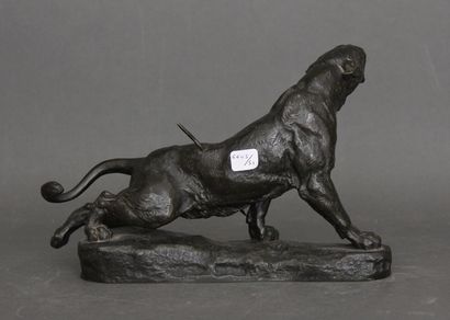 null Charles VALTON (1851-1918) d'après

La lionne blessée

Sculpture en bronze patiné,...