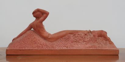 null Georges GORI (XIX-XXème s.)

Femme nue aux cabris

Sculpture en terre-cuite...