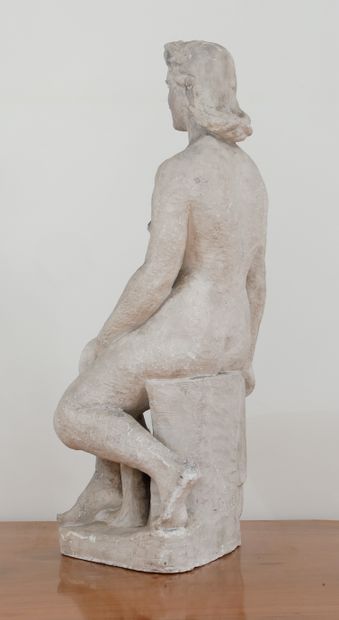 null LESTRADE (XXth c.)

Seated woman

Sculpture in plaster signed

H : 70 cm.