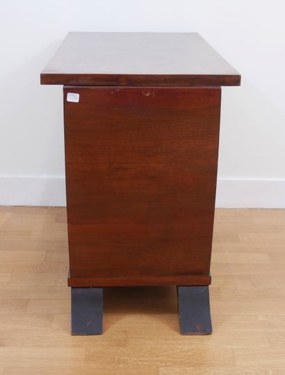null Restangular pedestal table in flamed mahogany veneer in the Art Deco style

H...