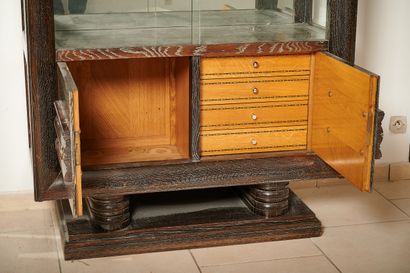 null Francisque CHALEYSSIN (attributed to)

	Display case in grey tinted oak with...