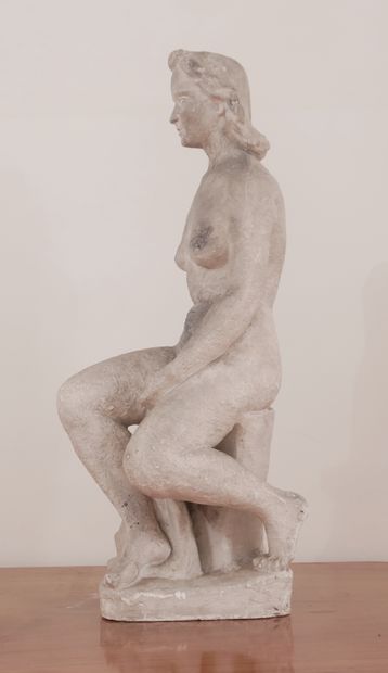 null LESTRADE (XXth c.)

Seated woman

Sculpture in plaster signed

H : 70 cm.