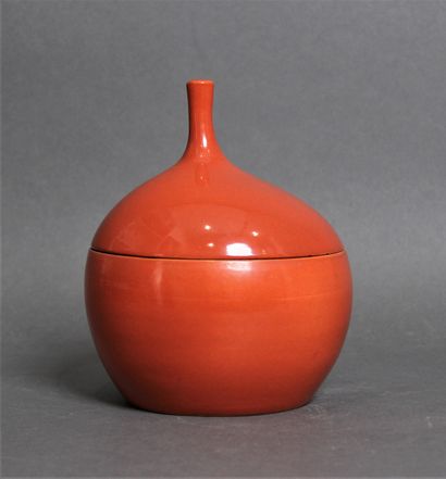  Georges JOUVE (1910-1964) 
Ceramic covered pot with spherical body and slightly...