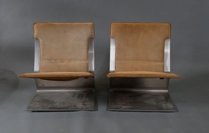 null *Pierre FOLIE (1938-) - CHARPENTIER ed.

Pair of armchairs with folded steel...