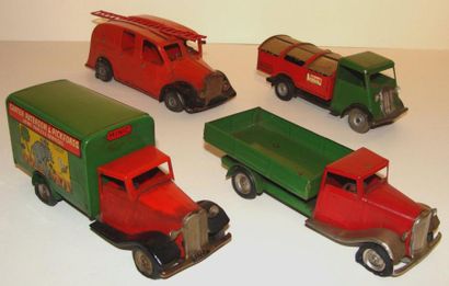 null MINICTOYS : lot de 4 véhicules mécaniques dont : Refuse Wagon - pompiers - transport...