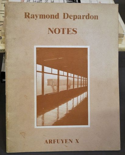 null RAYMOND DEPARDON.

Notes, Arfuyen X, 1979, non paginé. Ouvrage broché, couverture...