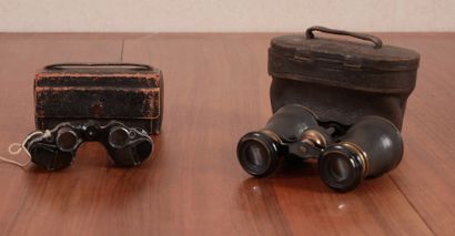 null FATA MORGANA - VARIOUS

Two pairs of theater binoculars with their cases