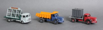 DINKY TOYS made in France 
- Simca cargo...