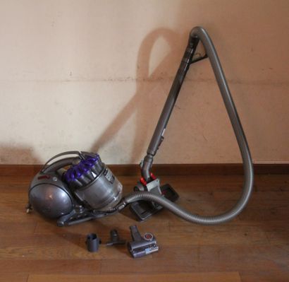 null DYSON

Used Ball DC37 vacuum cleaner