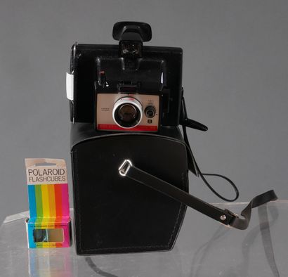 null *POLAROID

Appareil photo modèle colorpack 80 (usures)

Dans sa sacoche d'o...