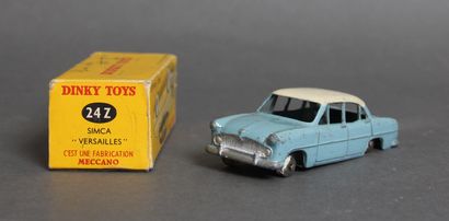 null DINKY TOYS made in France

- Simca Versailles bleue toit crème ref. 24Z (manques...