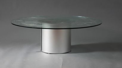 null *Table basse à base ronde en bois et placage de métal brossé, plateau rond en...