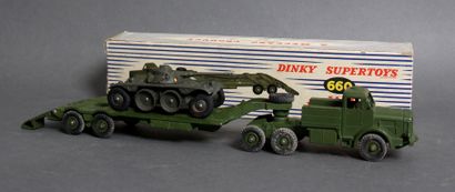 null Lot :

- DINKY SUPERTOYS made in England

Tank transporter, ref. 660 (small...