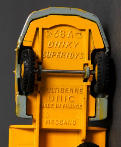 null DINKY SUPERTOYS made in France

Unic multibenne marrel truck, ref. 38A (small...