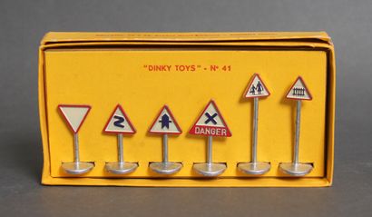 null DINKY TOYS made in France

- Simca Versailles blue cream roof ref. 24Z (three...