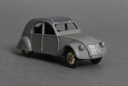 null DINKY TOYS made in France

- Simca Versailles blue cream roof ref. 24Z (three...