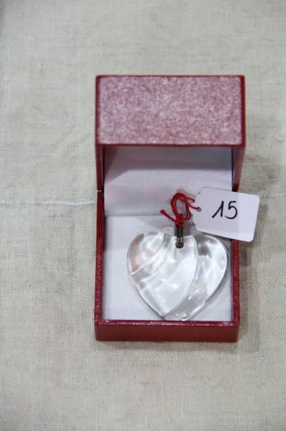 BACCARAT Pendentif coeur en cristal translucide, bélière en argent