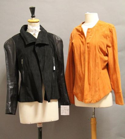 Michel LIPSIC Lot de deux vestes, un perfecto en métis et cuir agneau noir et une...