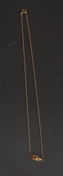 null Chaine de cou ornée d'un nœud en or jaune 18k, L : 42 cm., pds : 2,8 g.
