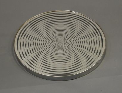 null Miroir rond en métal orné de cercles concentriques argentés, travail contemporain...