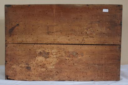 null 
Coffre en bois polychrome à quatre tiroirs, Normandie XIXème s.




H : 33...