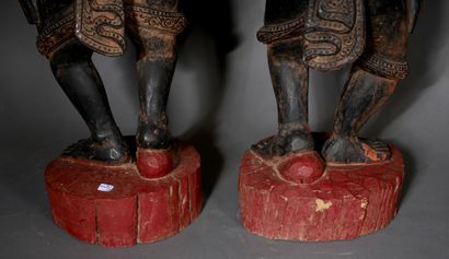 null Pair of painted wooden dancers, Far East

H : 96-97 cm (wear, missing parts...