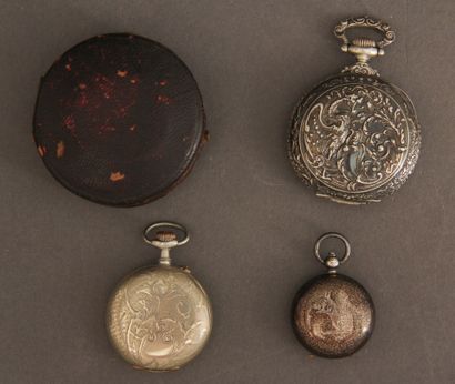 null Lot:

- Two metal pocket watches

- House of the Engineer Chevallier Metal Hectometer...
