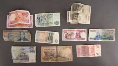 null Lot of old banknotes