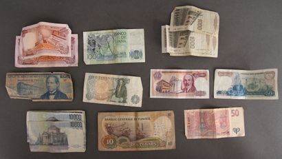 null Lot of old banknotes