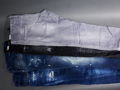 null *DSQUARED2

- Un jean bleu

- Un jean slim bleu,

- Un jean noir,

- Un jean...