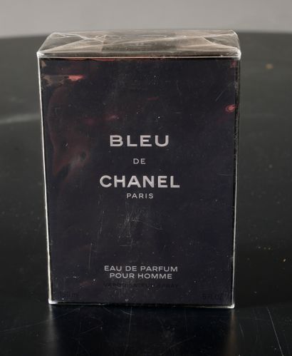 null *CHANEL

Eau de parfum pour homme Bleu en vaporisateur, 150ml, dans sa boite...