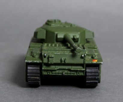 null DINKY SUPERTOYS made in England

Centurion tank, ref. 65l (petit éclat de peinture)

Dans...