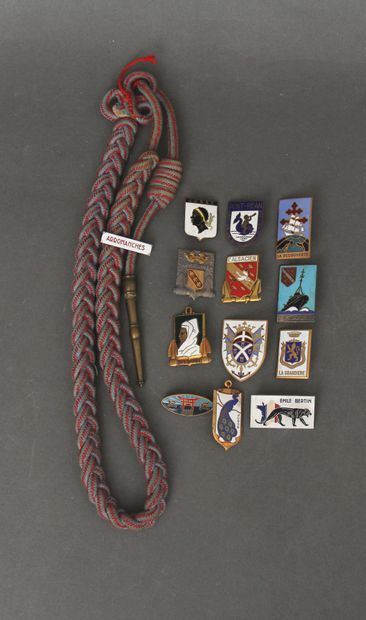 null *Lot of military patches and a cord