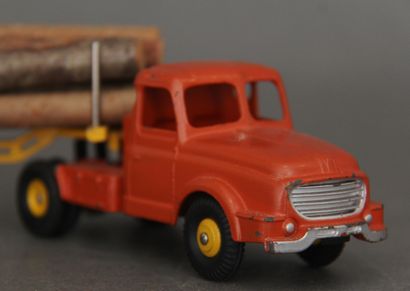 null DINKY TOYS made in France

Willème semi-remorque fardier réf 36A, cabine orange,...