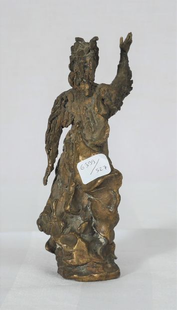 null Modern school

Woman standing with her right arm raised

Bronze sculpture, monogrammed...