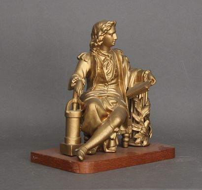 null School of the XIXth century
Scholar sitting on a stool
Sculpture in regula gilded...