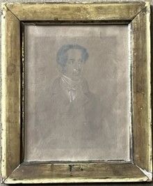 null Ecole du XIXème s.
Portrait d'homme
Mine de plomb et crayon blanc sur papier
23...