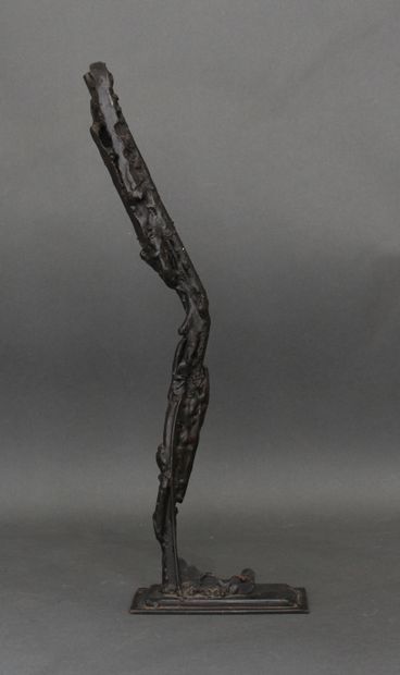 null Modern school
Untitled
Sculpture in welded metal, monogrammed EG
H : 43,5 W...