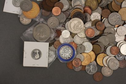 null CANADA - USA
Lot de pièces divers et commémoratives en métal
