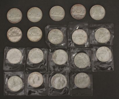 null CANADA
Nine Elizabeth II silver 1 dollar coins (2nd effigy) 1965-1966