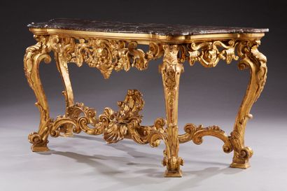 null Important console of form chantournée out of carved and redoré wood, with openwork...