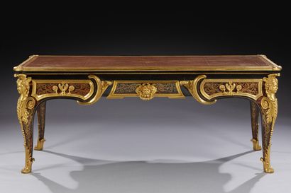 null Flat desk of rectangular form in first part of engraved brass on bottom of tortoiseshell...