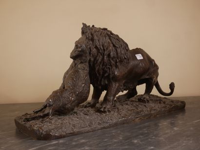 null Christophe FRATIN (1801- 1864) d'après
Lion et sanglier
Sculpture en bronze...