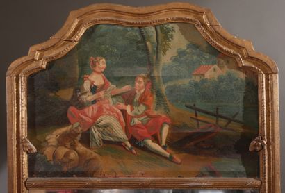 null Trumeau en bois redoré à décor peint d'une scène galante
160,5 x 81 cm. (ac...