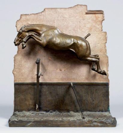 Constantin CRISTESCO (1872-1928) Cheval sautant un obstacle Groupe en bronze à patine...