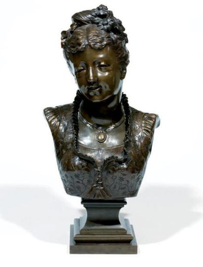 PECRON Georges (XIXème siècle) Buste de femme Epreuve en bronze à patine brune Fonte...