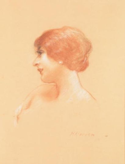 GERVEX Henri (1852-1929) Femme de profil Sanguine Fusain, et rehauts de blanc sur...