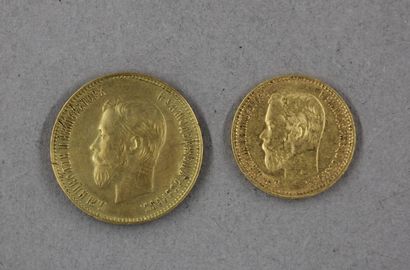 null **Une pièce de 10 roubles en or Nicolas II 1911 et une pièce de 5 roubles en...