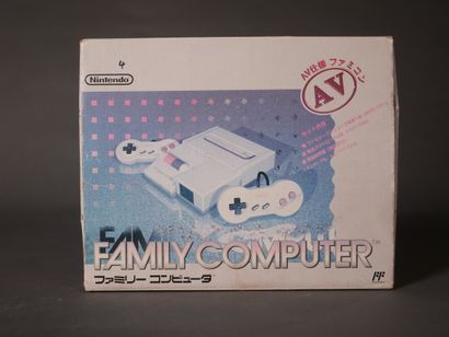 *NINTENDO
Console de jeux Family Computer...