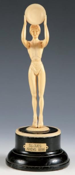 Athènes, 1896 Spiridon LOUIS (ou LOUES pour les anglo-saxons) Sculpture en os de...